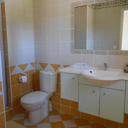 La Desirade Meuble Touristique Apartamento *